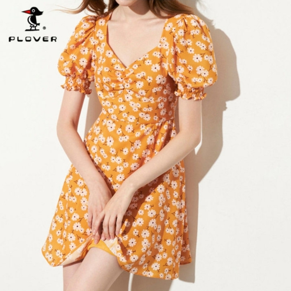 Avantlook Puff Sleeve Dress